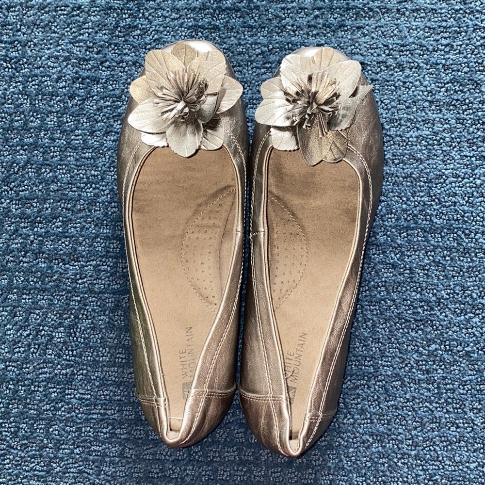 Dress shoes